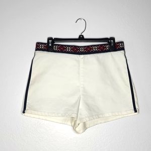 Free people off-white embroidered shorts New without tags